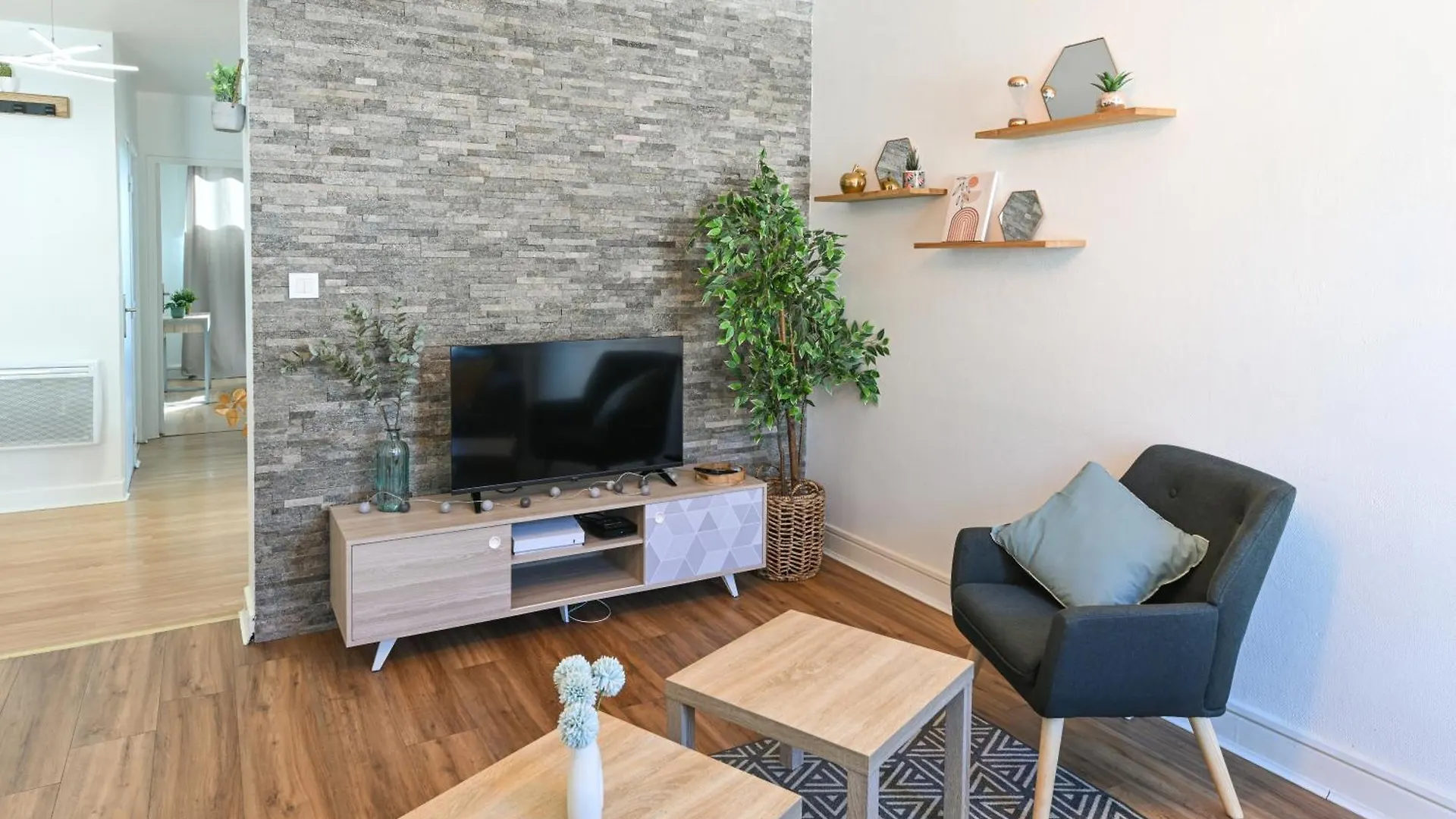 Grand Appartement Avec Balcon Hyper - Centre Тарб Апартаменты