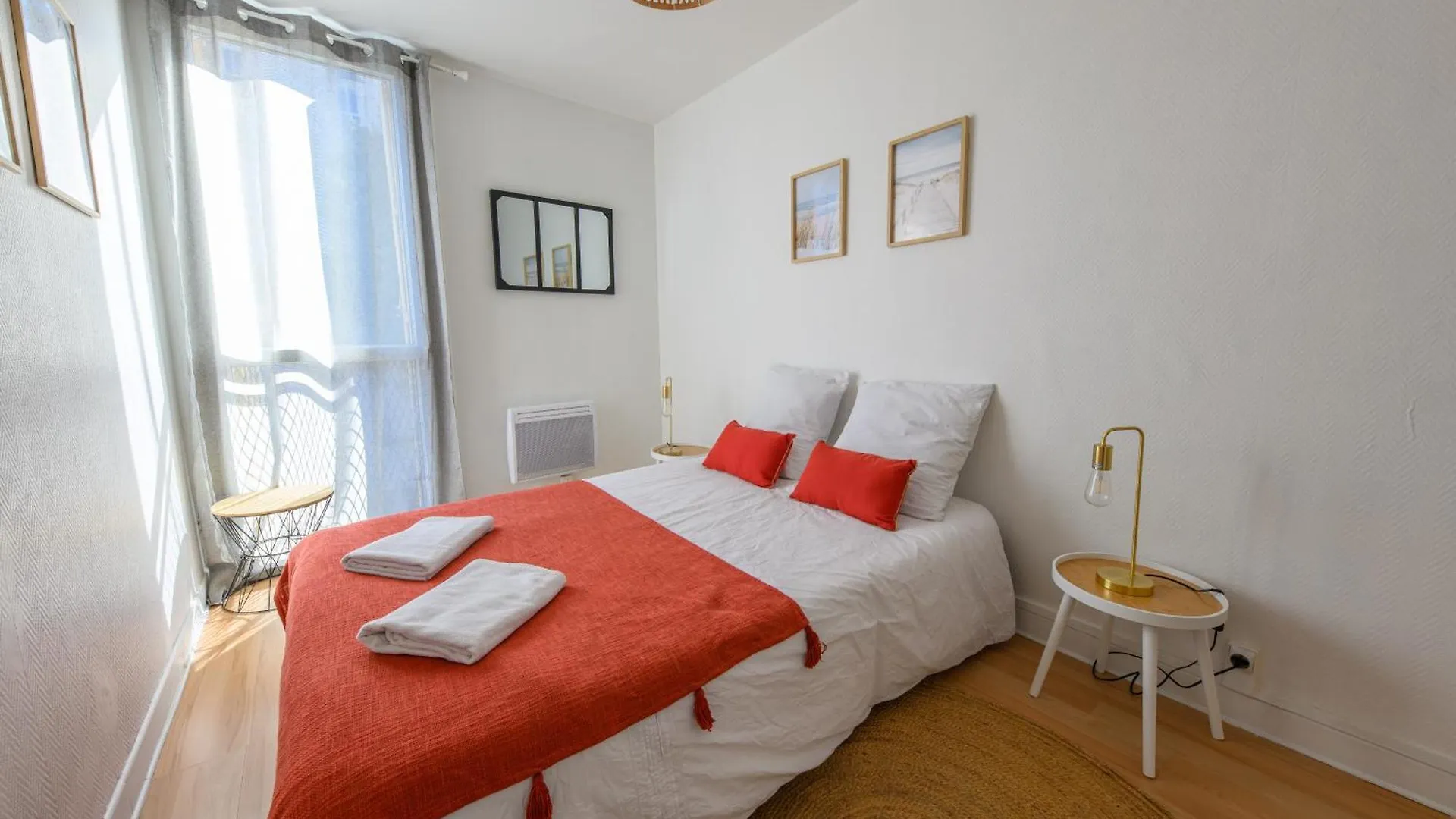 Апартаменты Grand Appartement Avec Balcon Hyper - Centre Тарб Франция