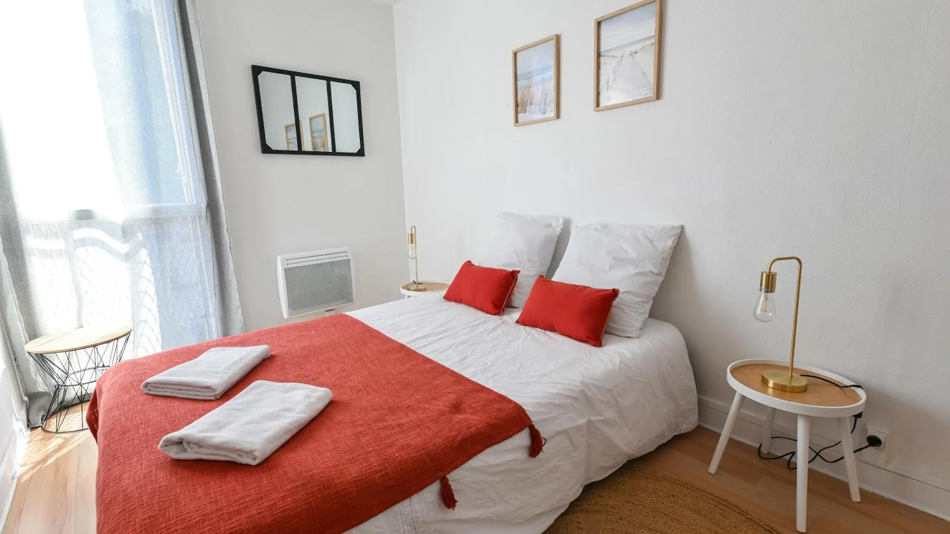Grand Appartement Avec Balcon Hyper - Centre Тарб 0*,