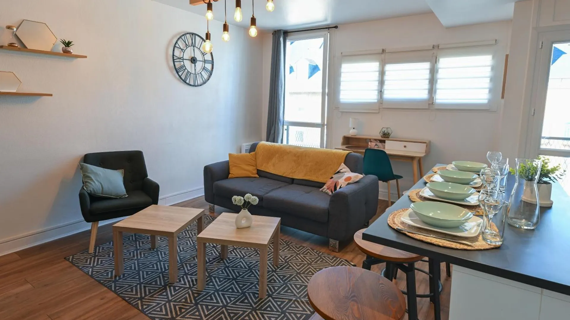 Grand Appartement Avec Balcon Hyper - Centre Тарб Апартаменты